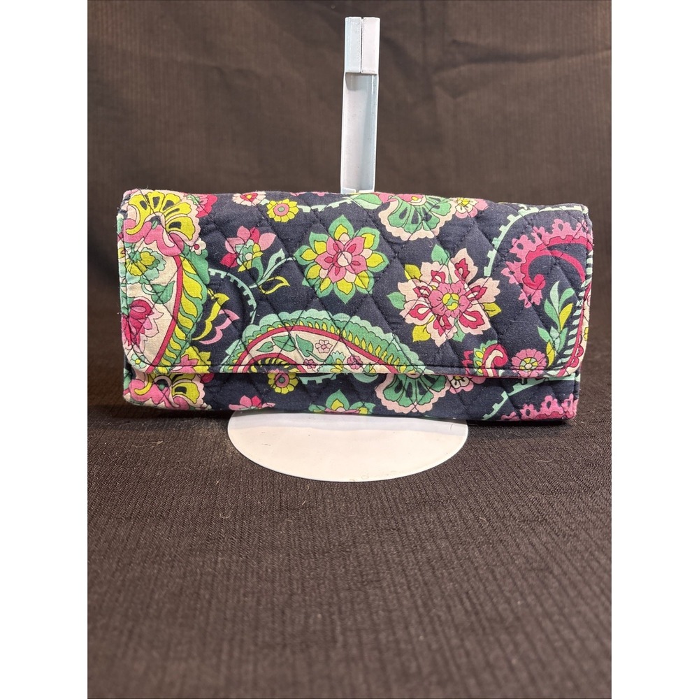 Vera Bradley Petal Paisley Trifold Wallet Quilted Fabric 13947-154 Multicolor
